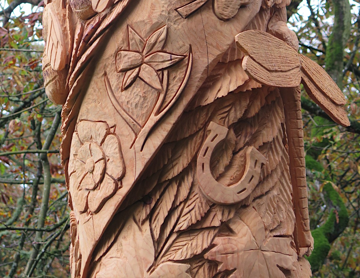 Sculpted tree
